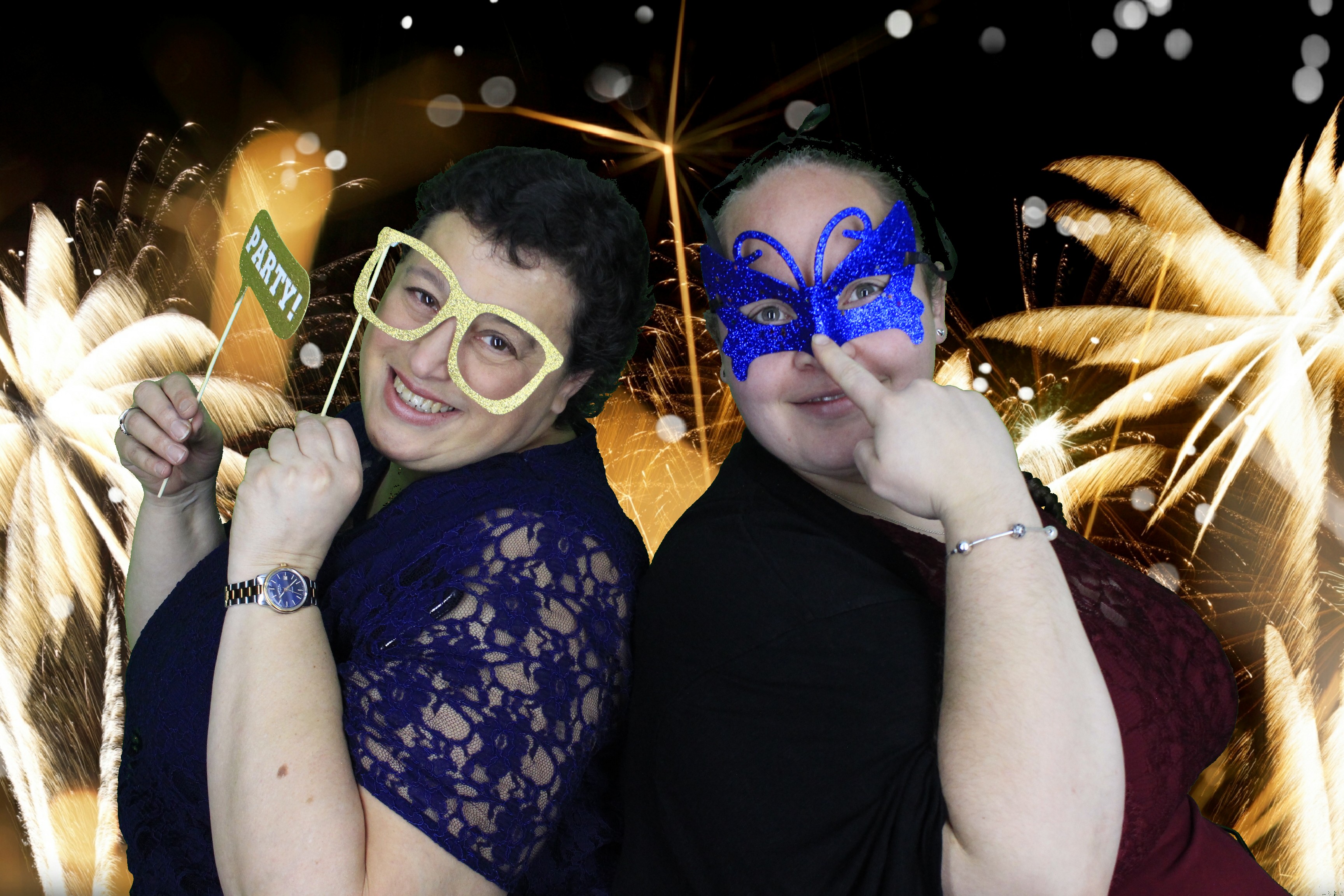 New Years Eve Party Silvermere | View more photos from the event at gallery.myphotoboothexperience.co.uk/u/MyPhotoBoothExperienceLtd/New-Years-Eve-Party-Silvermere